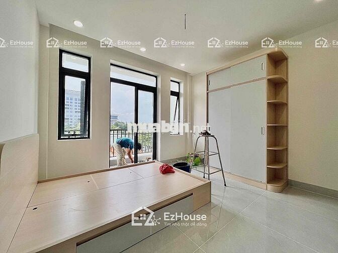 Căn hộ ban công mới toanh 100% đi bộ được qua ĐH Văn Lang
