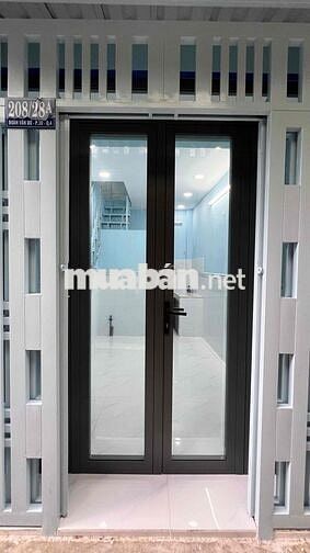 Nhà bán chính chủ: 208/28 đường Đoàn Văn Bơ, Q4