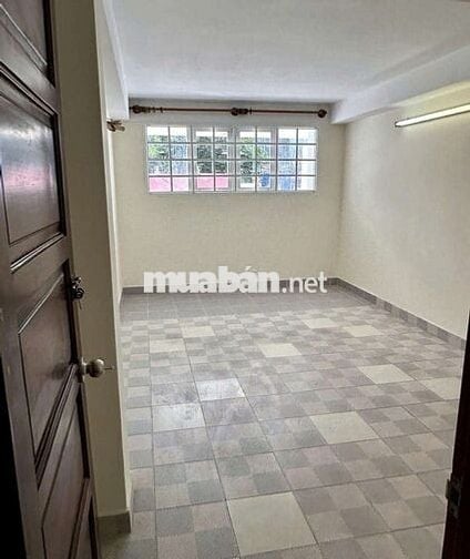 Chính chủ cho thuê nguyên căn mặt tiền đường Thành Thái quận 10 -28tr