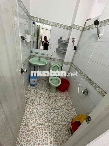 nhà full Nội Thất 1 trệt 1 lầu 2 phonhf ngủ 2wc