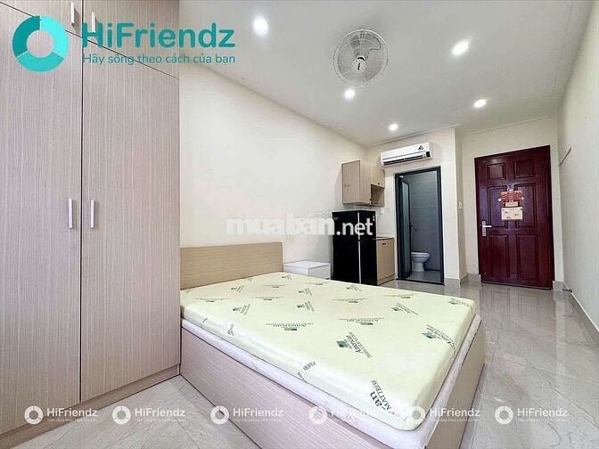 Cho thuê căn hộ ban công full nội thất ở trung tâm Quận 3