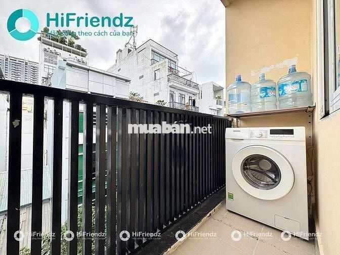 Cho thuê căn hộ ban công full nội thất ở trung tâm Quận 3