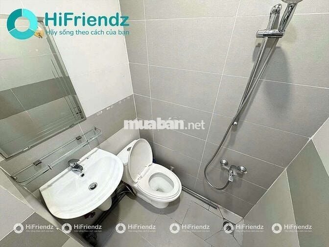 Cho thuê căn hộ ban công full nội thất ở trung tâm Quận 3