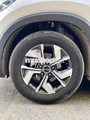 KIA SONET 1.5 PREMIUM 2023 GIA ĐÌNH LƯỚT VAY 70%
