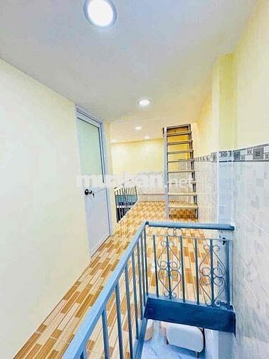 cần bán nhà quận tâm phú chính chủ