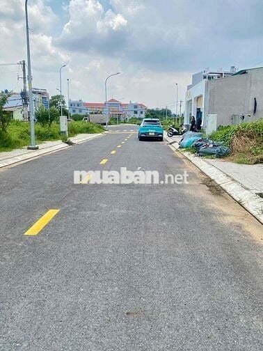 Ngộp, Bán Lô Đất 4,5x18 khu 38 hecta Đối Diện Công Viên