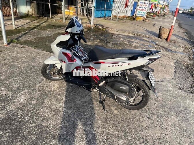 bán ablack  còn rat mới. Gop 0 đồng