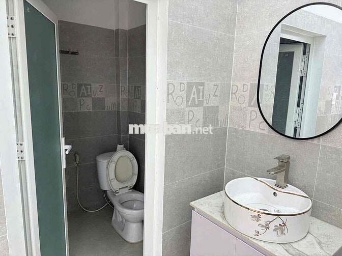 CHO THUÊ NHÀ MỚI FULL NỘI THẤT DT 4x25 1TRỆT 1LẦU 3PN 2WC SÂN RỘNG ÔTÔ