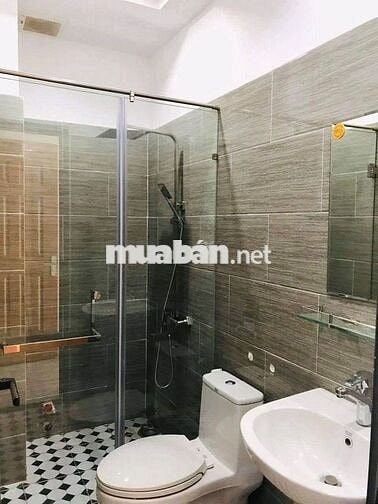 Cần cho thuê nhà MT 175A Ni Sư Huỳnh Liên P.10 Q.Tân Bình