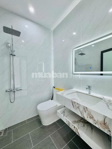 Bán Nhà Nguyễn Trung Trực, Bình Thạnh – Vị Trí Đẹp, Hẻm Xe Hơi,Giá Tốt