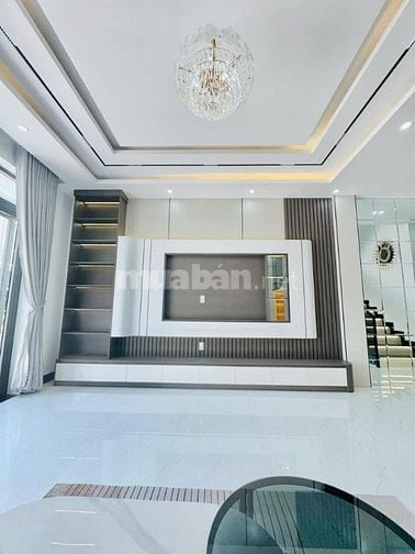 Bán Nhà Nguyễn Trung Trực, Bình Thạnh – Vị Trí Đẹp, Hẻm Xe Hơi,Giá Tốt
