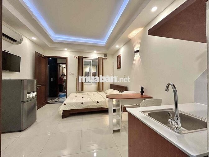 STUDIO FULL NỘI THẤT MỚI 100% NGAY KHU SÂN BAY TÂN SƠN NHẤT SÁT HUFLIT