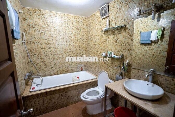 Cần tiền chính chủ bán gấp CH HH1 KĐT Yên Hòa, 100m2,2N,2WC,giá 7.2 tỷ