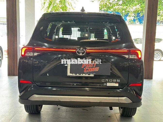 Toyota Veloz 2022 CVT Top - 59000 km một chủ