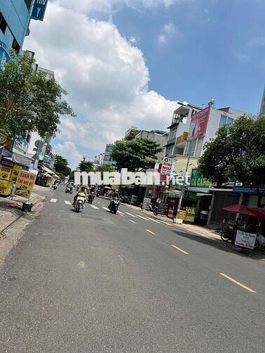 Nhà cho thuê mặt tiền đường Nguyễn sơn 6x16m 1L trống suốt