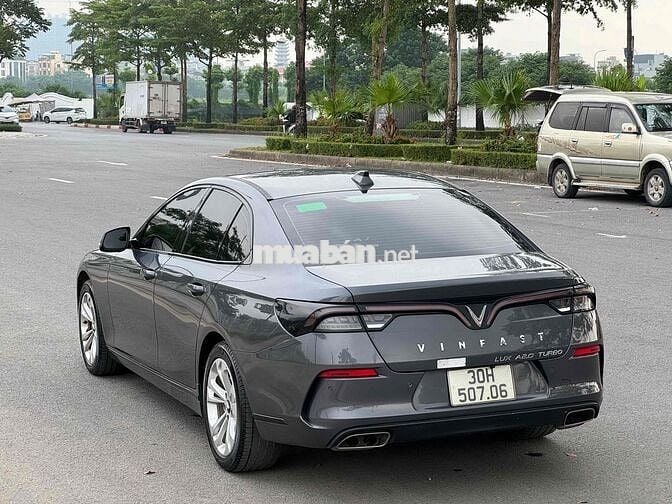 Lux A Base 2022 xe 1 chủ đẹp xuất sắc