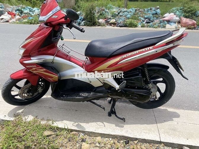 Nhà dư bán