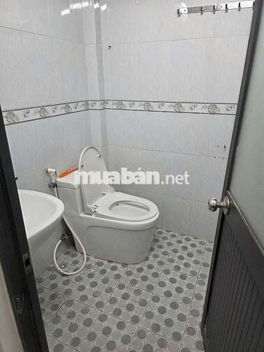 Nhà mới cho thuê Đường 26/3 gần AEON Tân Phú (2PN 2WC) có sẵn máy lạnh