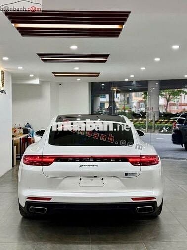 Porsche Panamera 3.0 V6 2017 - 2 Tỷ 980 Triệu
