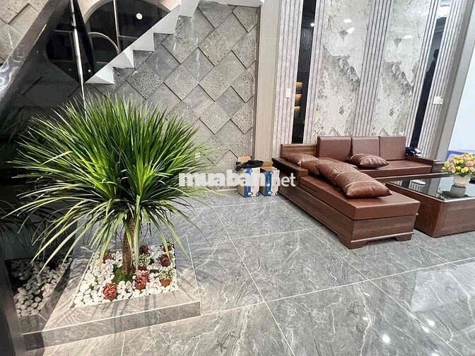NHÀ Ở NGAY, 4x21, OTO VÔ NHÀ, VỈA HÈ, 4 ĐỒNG TL