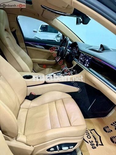 Porsche Panamera 3.0 V6 2017 - 2 Tỷ 980 Triệu
