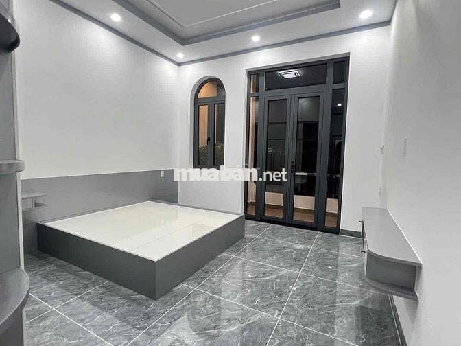 NHÀ Ở NGAY, 4x21, OTO VÔ NHÀ, VỈA HÈ, 4 ĐỒNG TL
