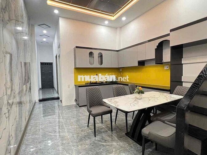 NHÀ Ở NGAY, 4x21, OTO VÔ NHÀ, VỈA HÈ, 4 ĐỒNG TL