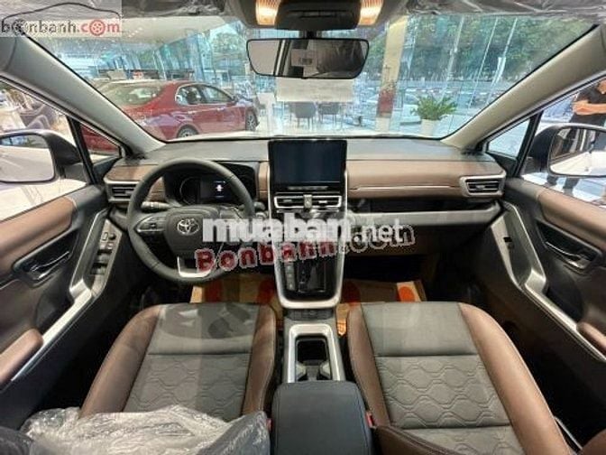 Toyota Innova Cross 2.0 CVT 2025