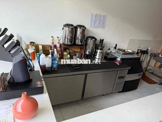 Về quê cần sang lại quán trà sữa