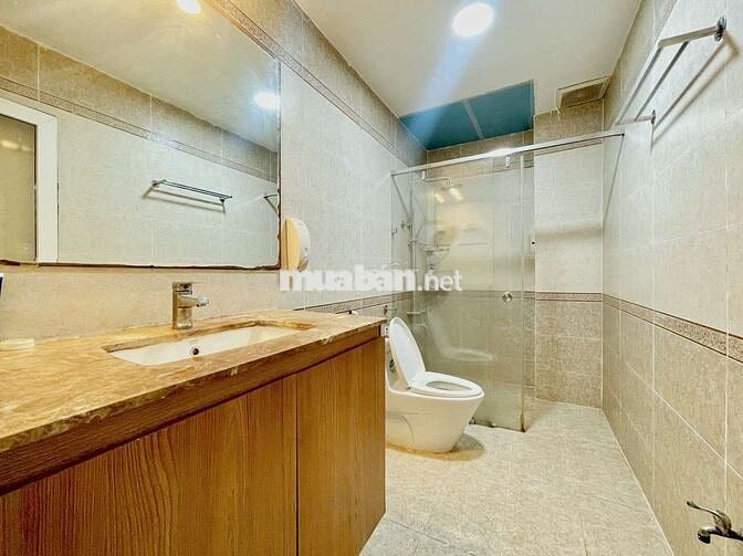 CHỈ HƠN 200M CÁCH TRƯỜNG VLU CS3, PHÒNG STUDIO VÀ GÁC ĐỀU TRỐNG SẴN