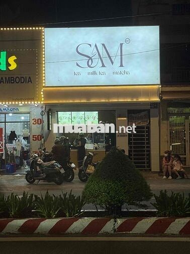 Về quê cần sang lại quán trà sữa