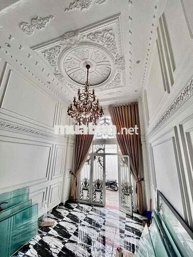 Nhà hẻm xe hơi 5 tầng xây kiên cố 4.5x16m còn mới ở ngay