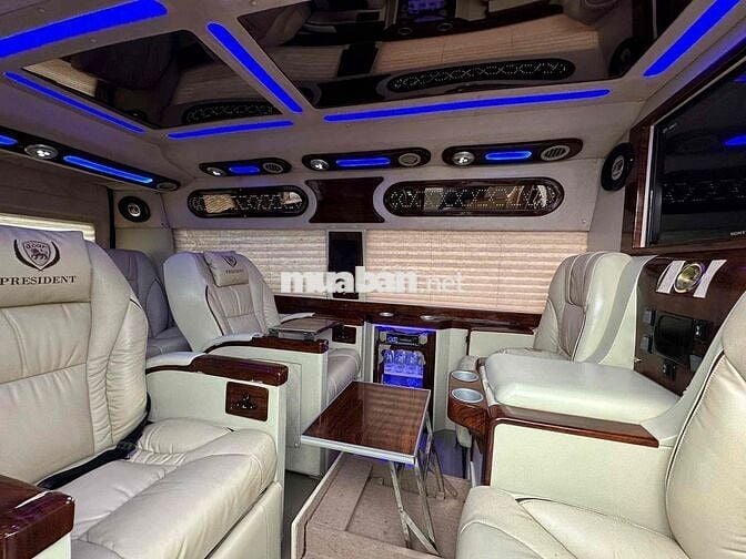 Ford Transit 2014 Limousine - 60000 km