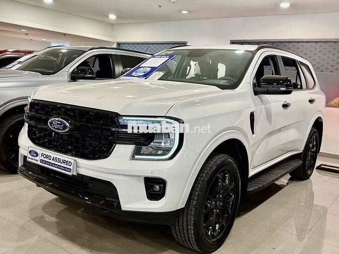 Everest Sport 2025 Lướt 650km Y Chang Xe Mới