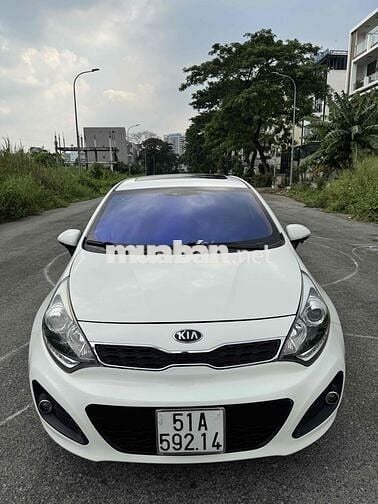 Kia Rio 2013 - AT