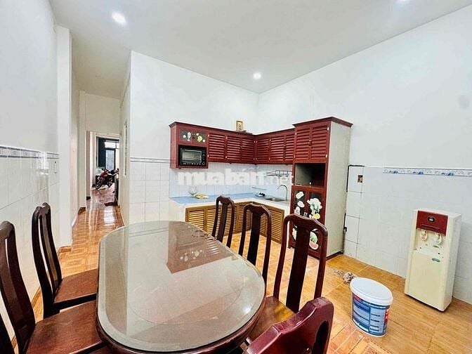 Nhà 3Pn Ngay Chung Cư Thạnh Lộc 4x25 Giá 10 Triệu