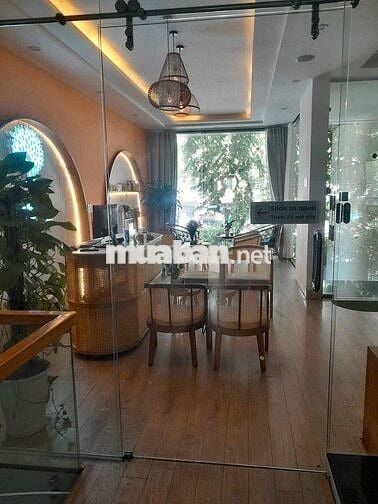 Tòa Nhà Có Thang Máy - Trần Hưng Đạo - 35 triệu