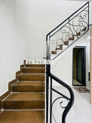 Bán nhà Phú nhuận- 63m2- 3 tầng 3PN- 30m ra MT Mai Văn Ngọc - 7.x tỷ