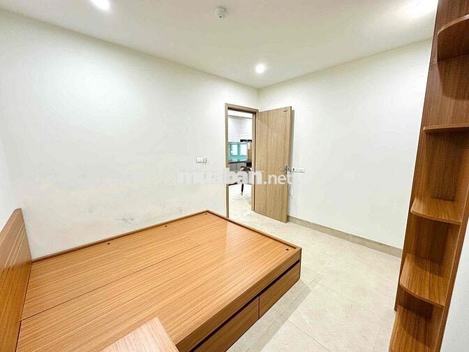 CHO THUÊ CCMN PHỐ LÁNG. 2N1K 80M2. THANG MÁY. BAN CÔNG. GIÁ 16Tr