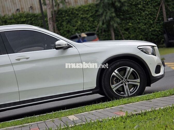 Mercedes GLC200 2019 - Công ty xuất hoá đơn