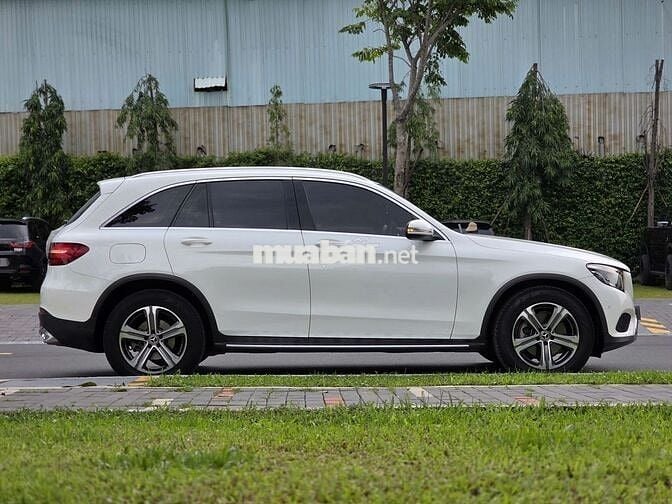 Mercedes GLC200 2019 - Công ty xuất hoá đơn