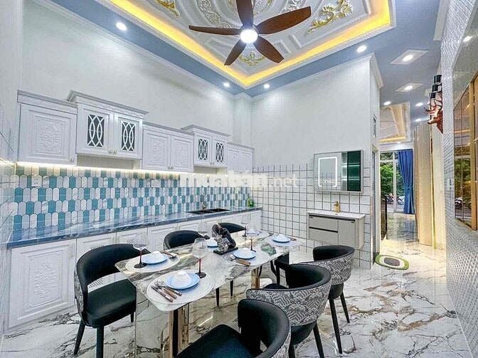 NHÀ TÂN CỔ ĐIỂN - GẦN BV NHI ĐỒNG, ĐH FPT, ĐH NAM CẦN THƠ