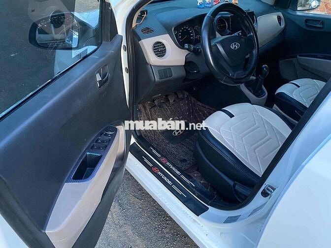 Hyundai Grand i10 2017 Sedan 1.2 Base - 1900 km