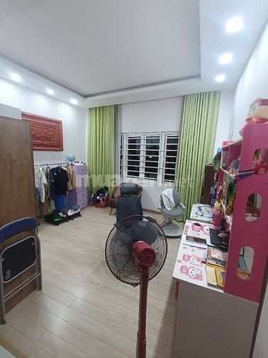 CHO THUÊ NHÀ 4 TẦNG HẺM TẢI ĐƯỜNG CHƯƠNG DƯƠNG. LINH CHIỂU. THỦ ĐỨC