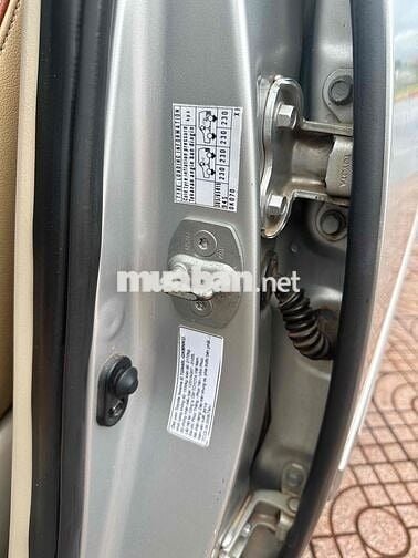 gd cần bán Toyota Innova 2010 G chính chủ