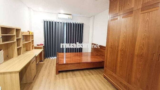 Nhỉnh 5 tỷ có nhà Bát Khối - Full nội thất - 20m ra đê Bát Khối