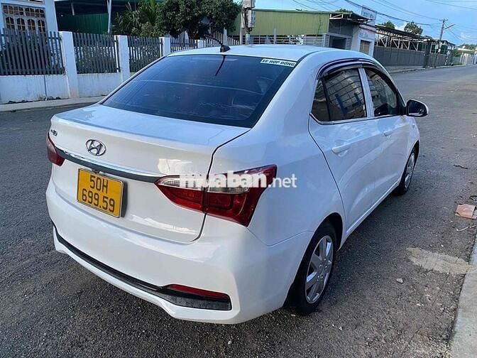 Hyundai Grand i10 2017 Sedan 1.2 Base - 1900 km
