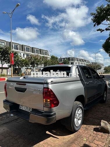 Hilux 2016 2.4E 4x2 MT - Hàng đẹp hiếm có