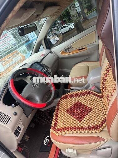 gd cần bán Toyota Innova 2010 G chính chủ