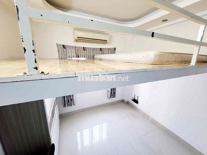 Duplex rộng thênh thang gần ngay nhà thờ Ba Chuông
